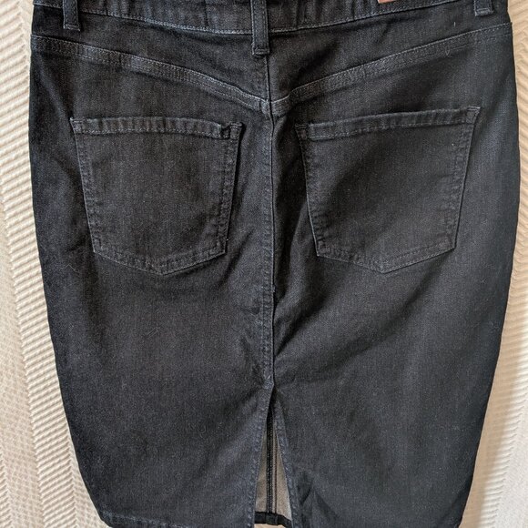 United Colors of Benetton Indigo Jean skirt size 28 Stretch knee length, denim - Picture 5 of 9